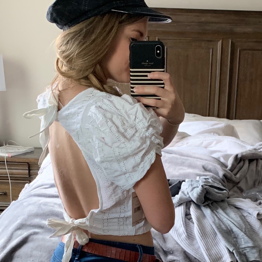 Free people back tie crop top with key hole - Picture 3 of 8